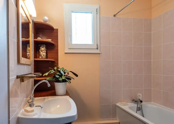 Valentina-1 By Interhome